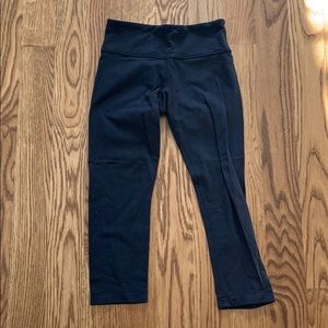 Lululemon cropped pants